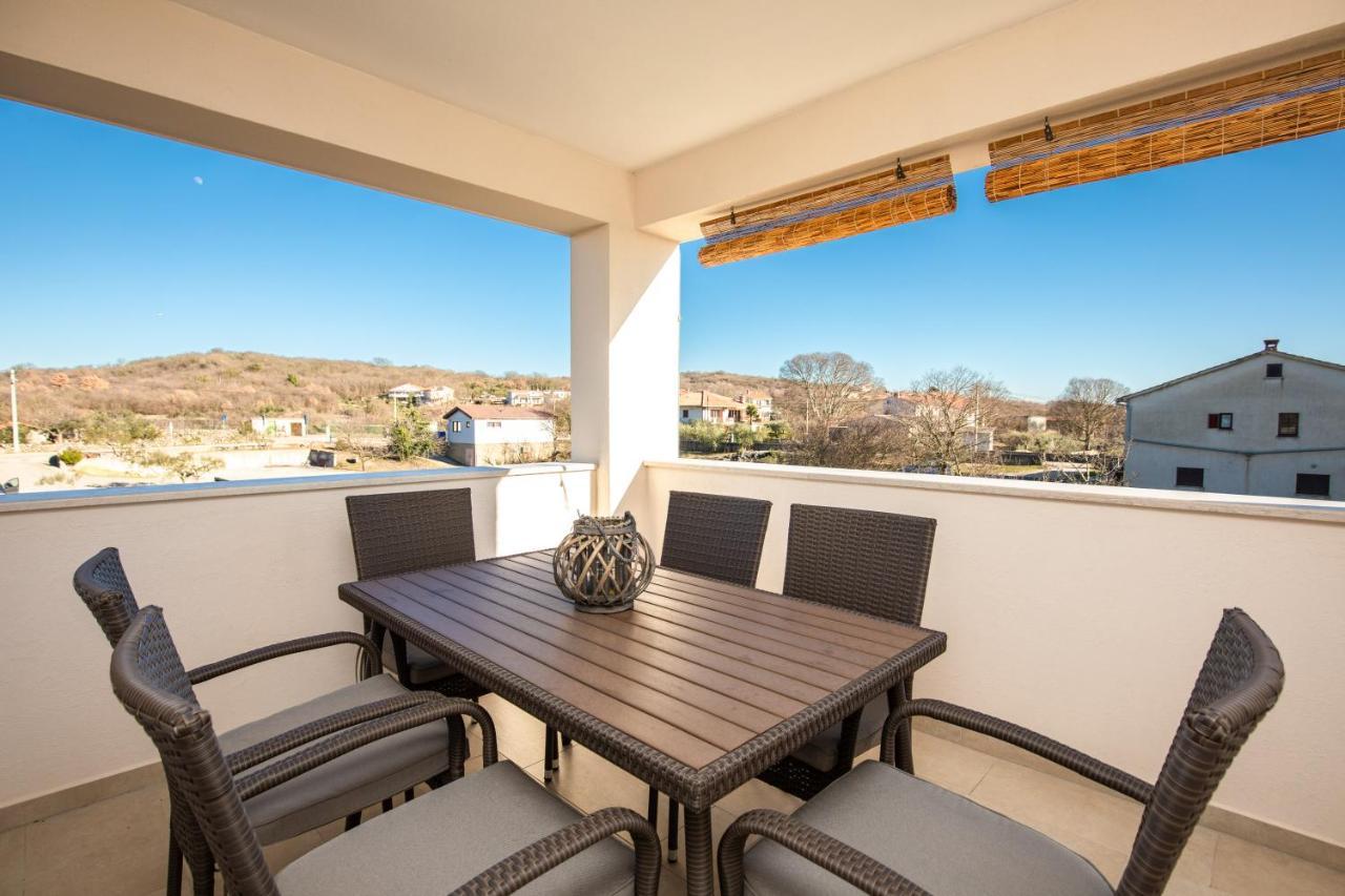 Apartments Brig perfect countryside holiday! Krk Town Eksteriør billede