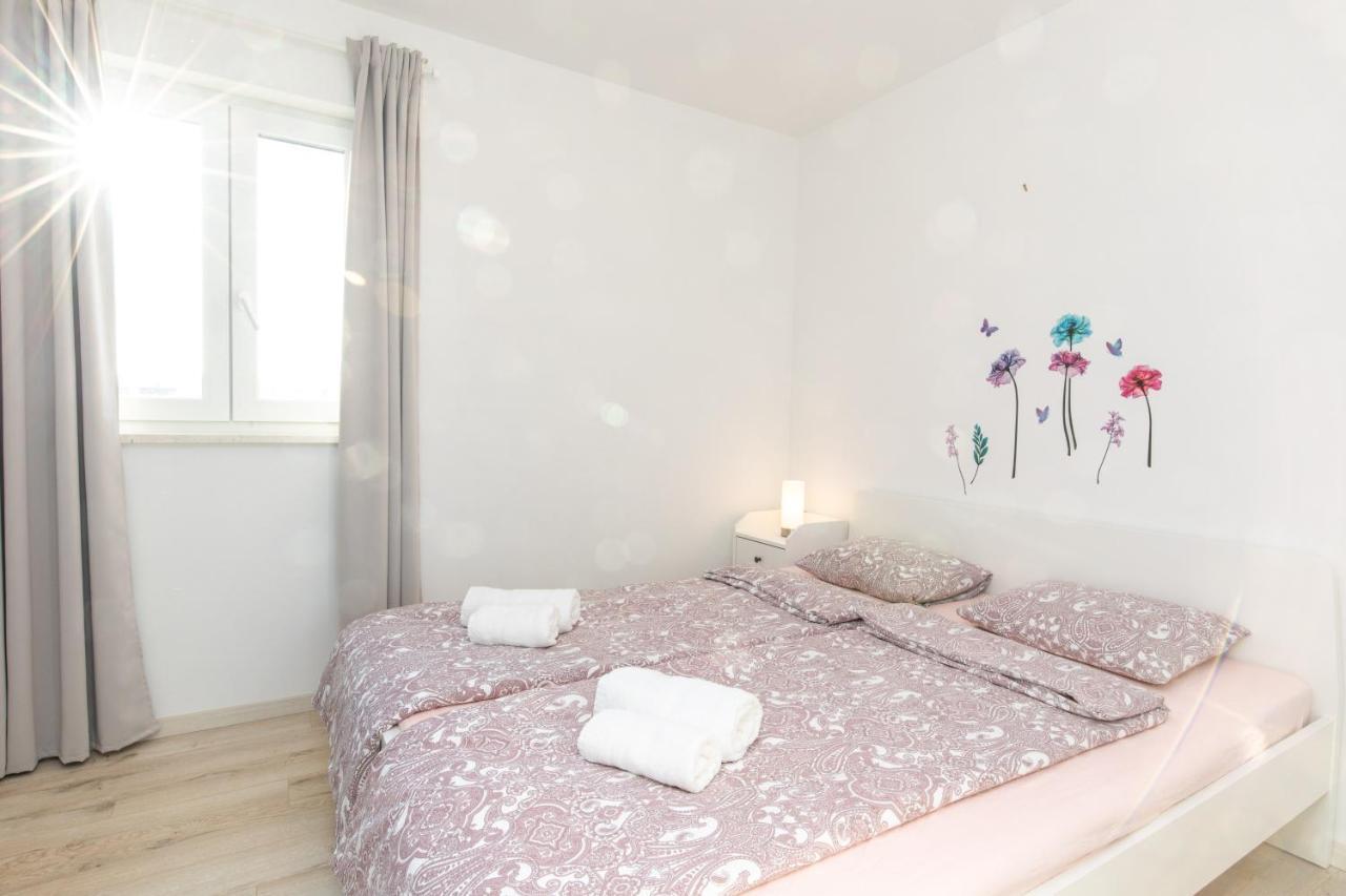 Apartments Brig perfect countryside holiday! Krk Town Eksteriør billede