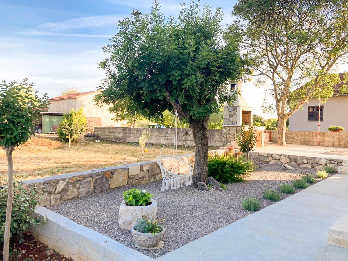 Apartments Brig perfect countryside holiday! Krk Town Eksteriør billede