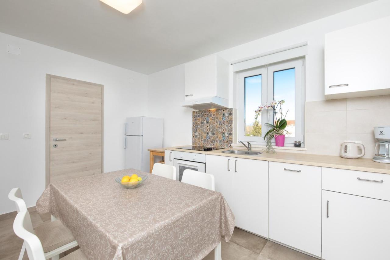 Apartments Brig perfect countryside holiday! Krk Town Eksteriør billede